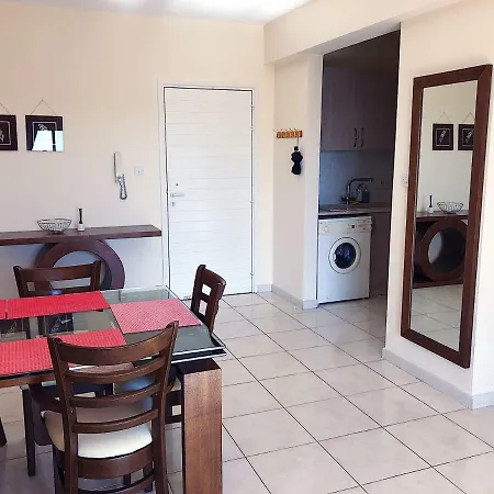 Faros Beach Apartment